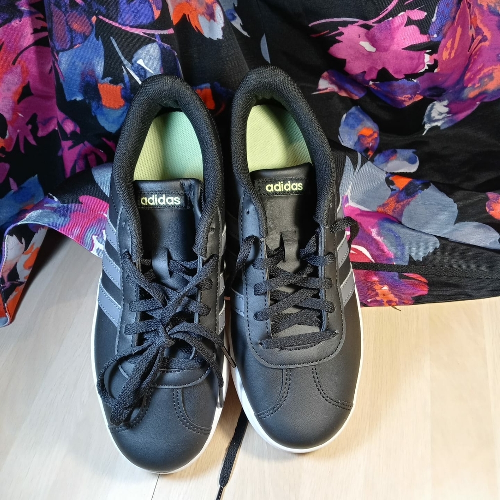 Adidas sneakers - Picture 4 of 16